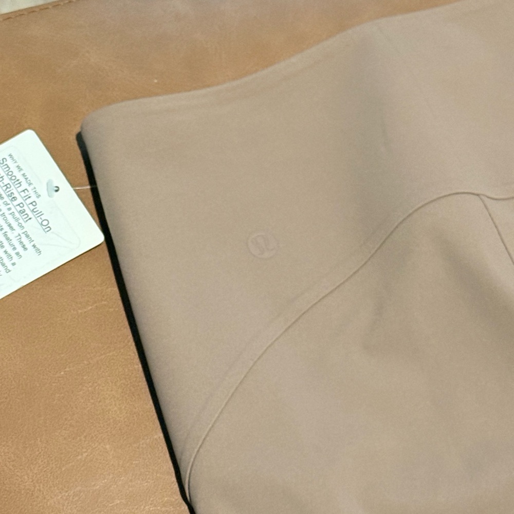 Lululemon Smooth Fit Pull-On High Rise Beige sz 4 - Picture 5 of 9